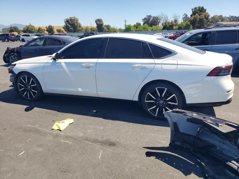 2023 HONDA ACCORD TOURING HYBRID  