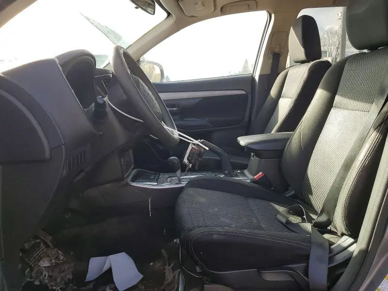 2018 MITSUBISHI OUTLANDER SE  