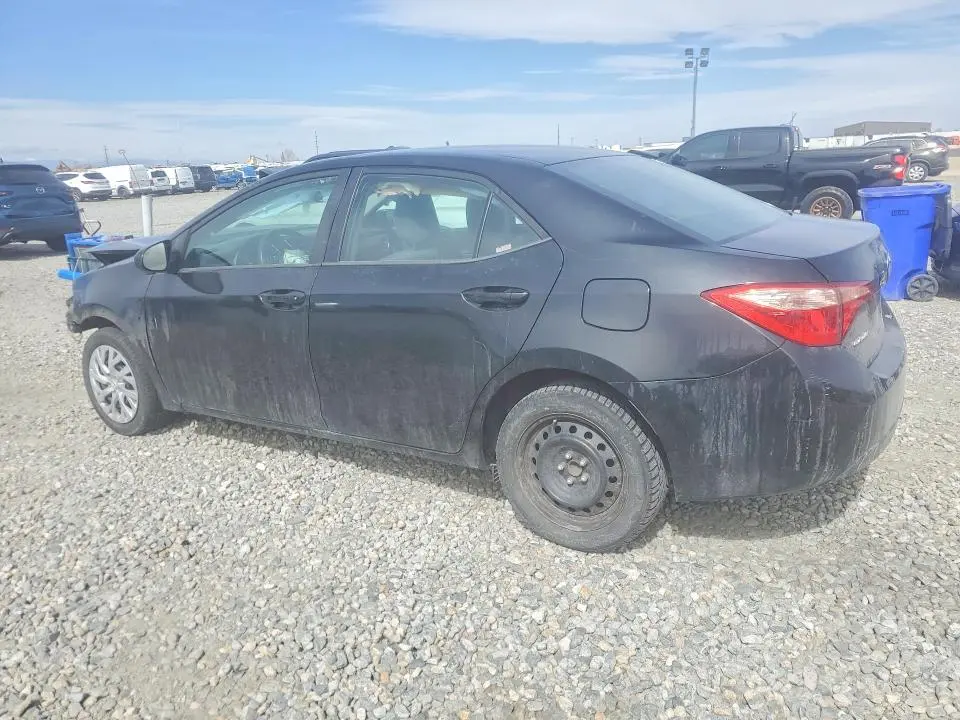 2017 TOYOTA COROLLA LE  