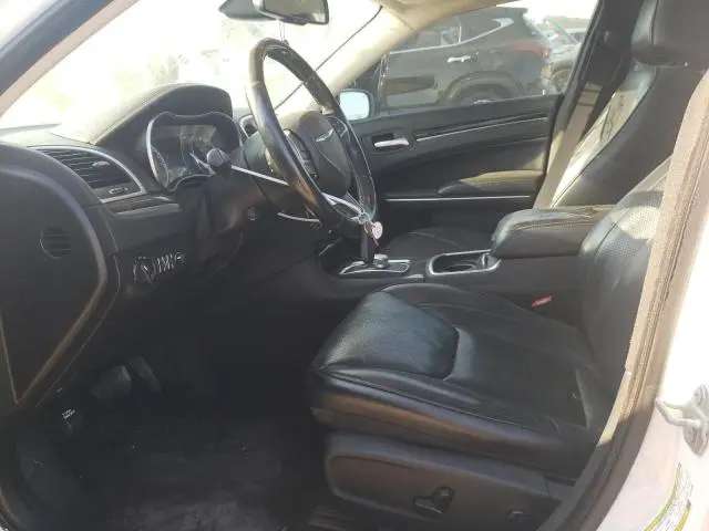 2016 CHRYSLER 300C   