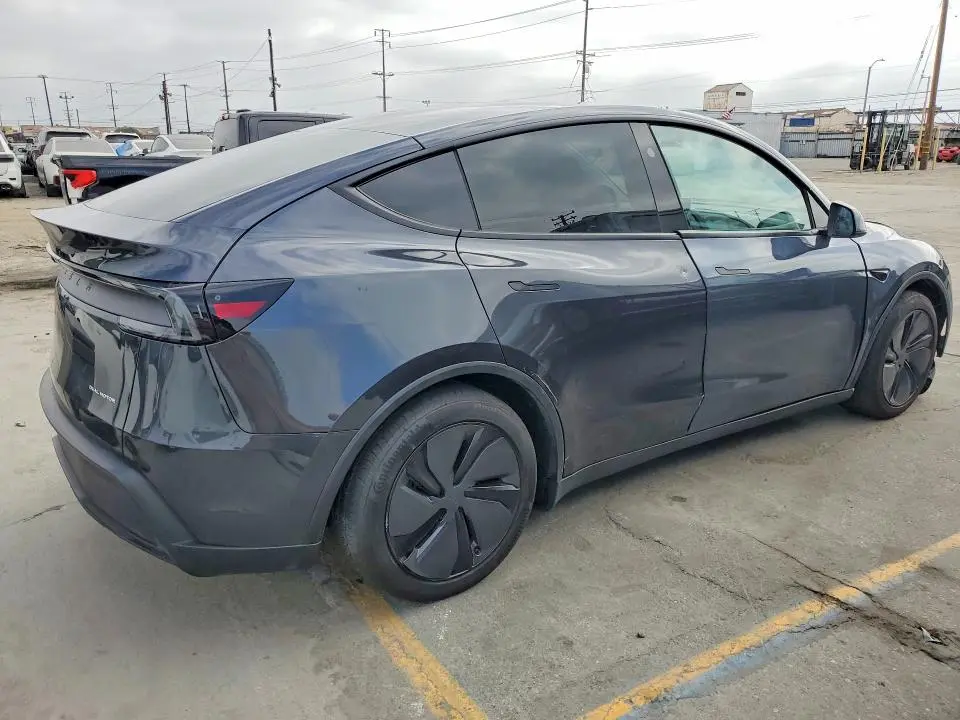 2026 TESLA MODEL Y   