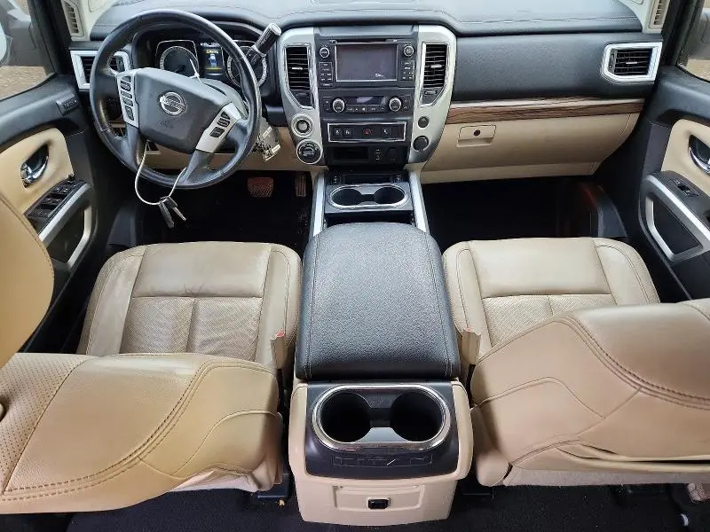 2017 NISSAN TITAN SL  