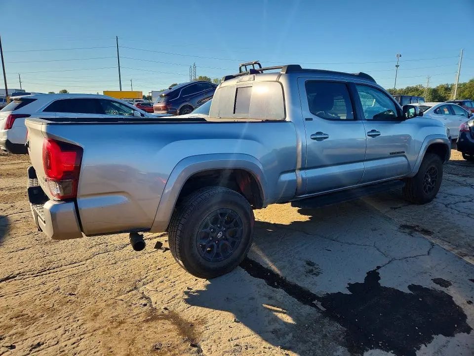 2021 TOYOTA TACOMA SR5 V6  