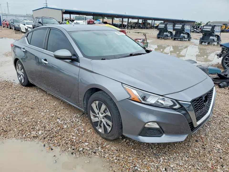 2019 NISSAN ALTIMA S  