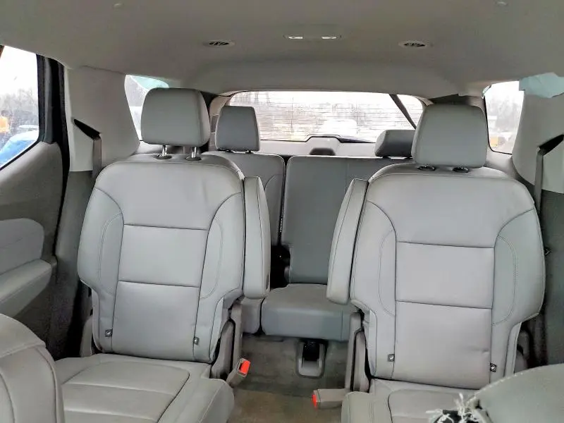 2020 CHEVROLET TRAVERSE LT  