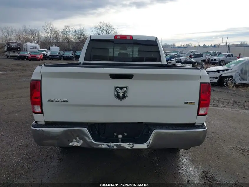 2017 RAM 1500 SLT  4X4 6'4 BOX