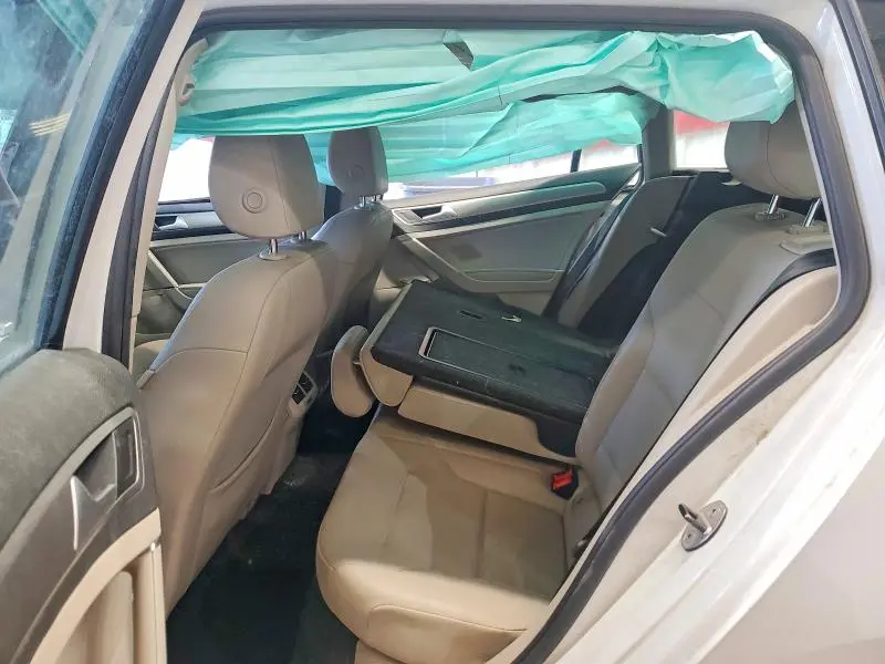 2015 VOLKSWAGEN GOLF   