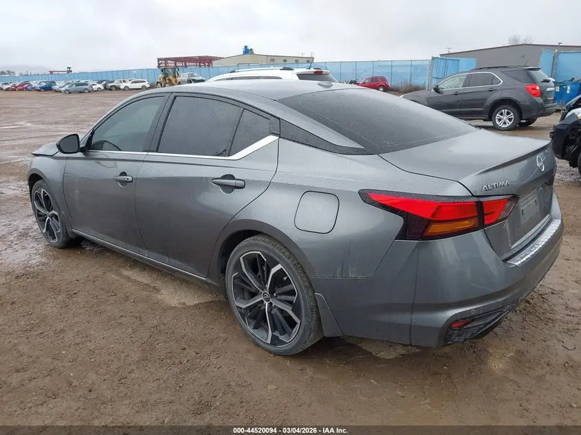 2023 NISSAN ALTIMA SR FWD