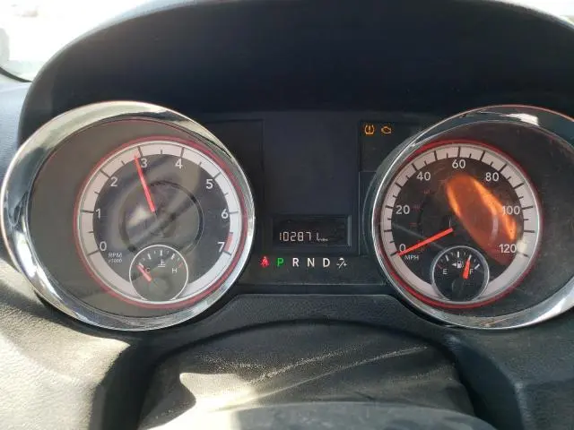 2013 DODGE GRAND CARAVAN SE  