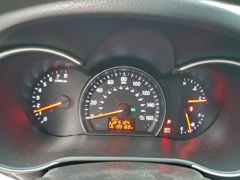 2015 KIA SORENTO LX  