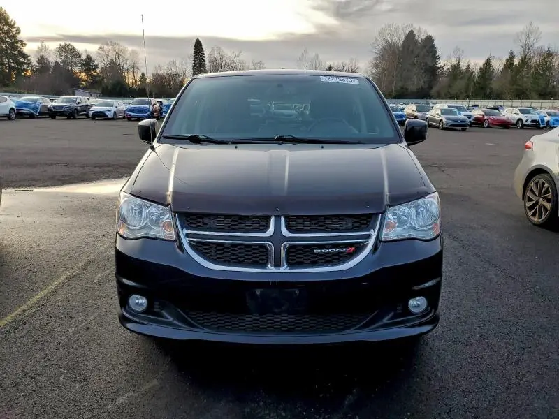 2018 DODGE GRAND CARAVAN SXT  