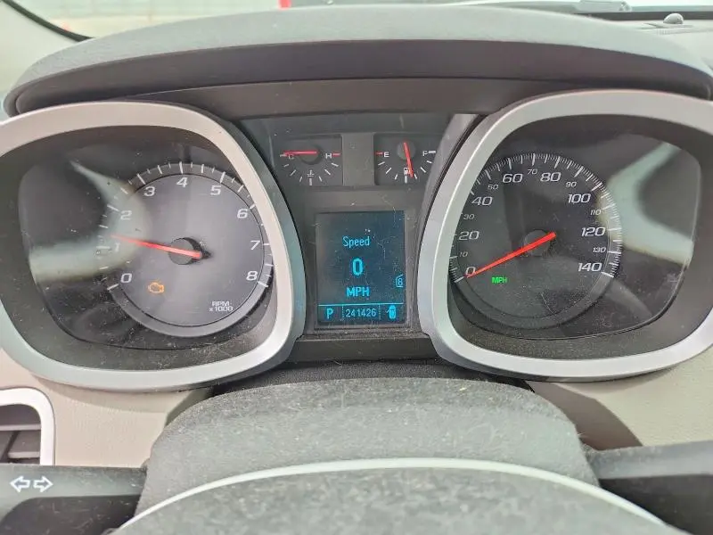 2011 CHEVROLET EQUINOX LT  