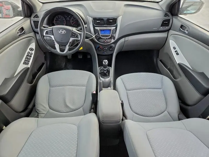 2012 HYUNDAI ACCENT GLS  