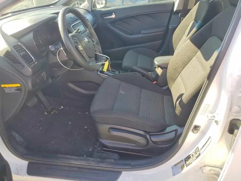 2017 KIA FORTE LX  