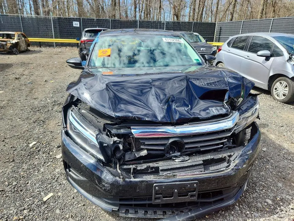 2021 VOLKSWAGEN PASSAT SE  
