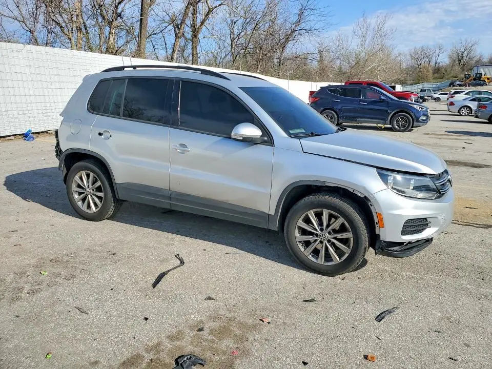 2015 VOLKSWAGEN TIGUAN S  