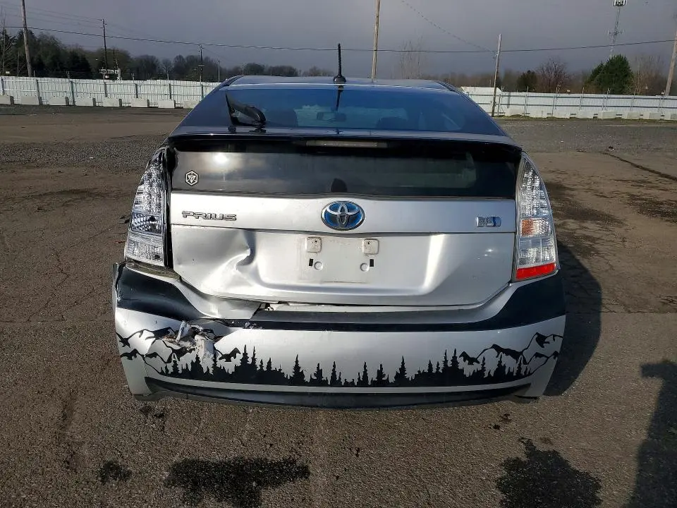 2011 TOYOTA PRIUS TWO  