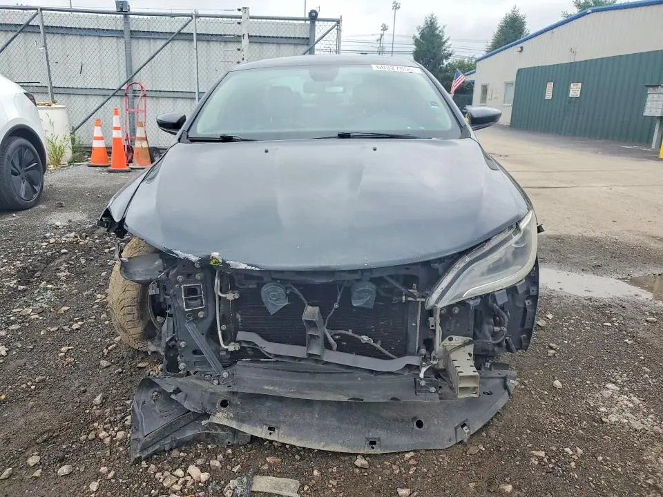 2017 CHRYSLER 200 LIMITED  