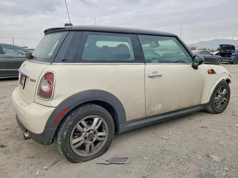 2012 MINI COOPER   