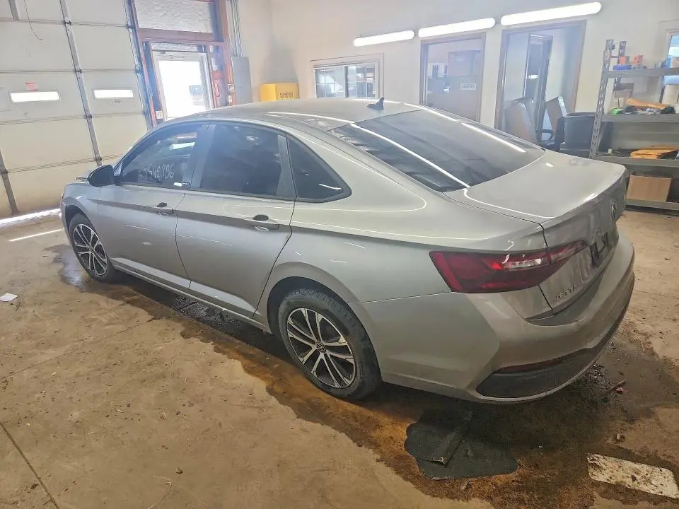 2023 VOLKSWAGEN JETTA SPORT  