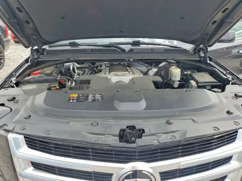 2015 CADILLAC ESCALADE LUXURY  