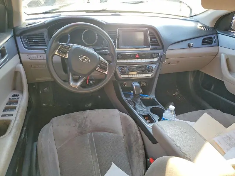 2018 HYUNDAI SONATA SE  