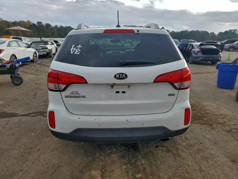 2015 KIA SORENTO LX  