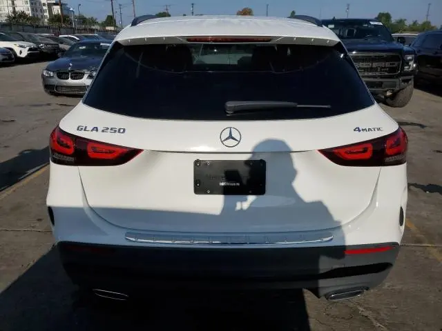 2022 MERCEDES-BENZ GLA 250 4MATIC  