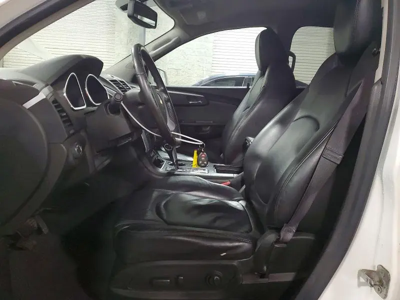 2012 CHEVROLET TRAVERSE LT  