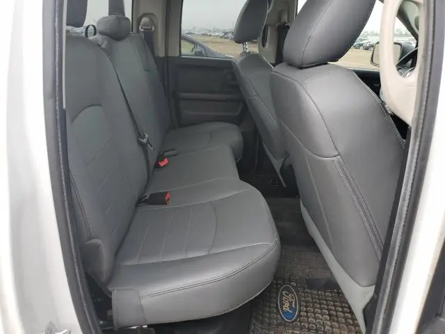 2016 RAM 1500 ST  