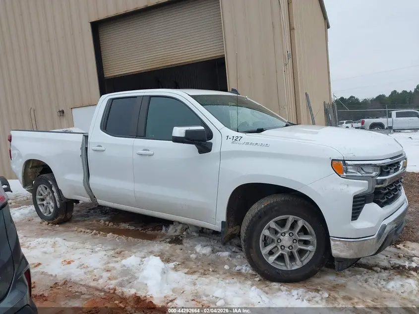 2023 CHEVROLET SILVERADO 1500 2WD  STANDARD BED LT