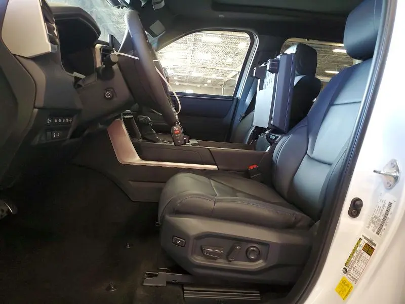 2026 TOYOTA TUNDRA PLATINUM HV  