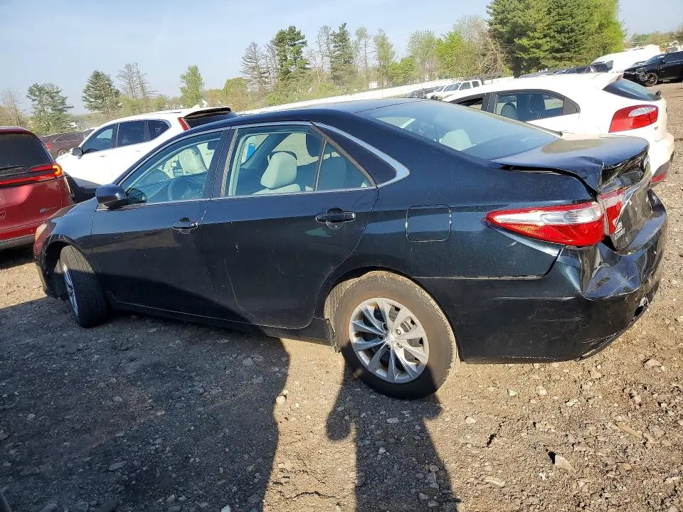 2016 TOYOTA CAMRY LE  