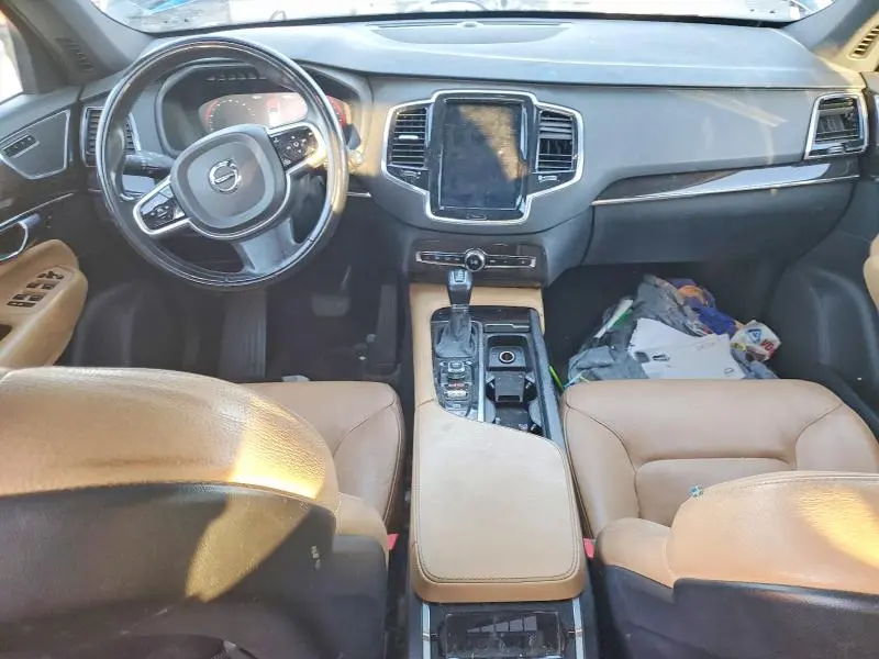2018 VOLVO XC90 T6  