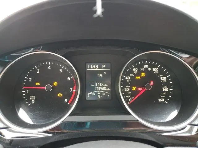 2015 VOLKSWAGEN JETTA SE  