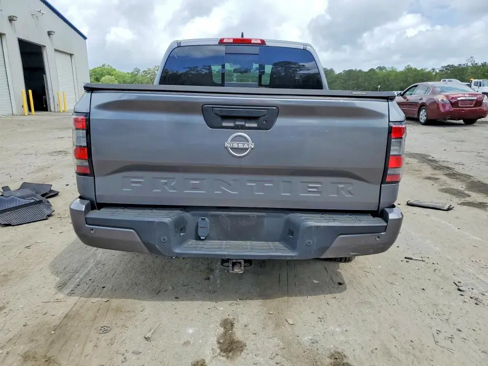 2025 NISSAN FRONTIER SV  