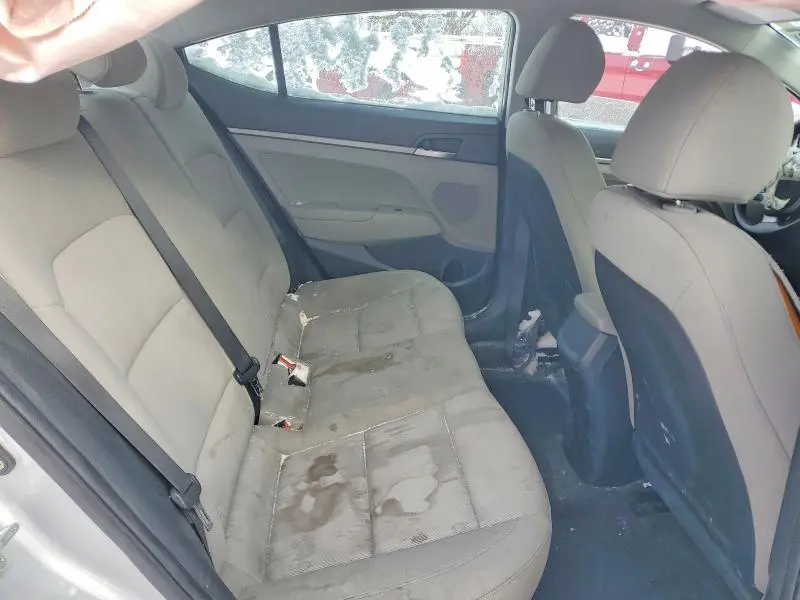 2018 HYUNDAI ELANTRA SE  