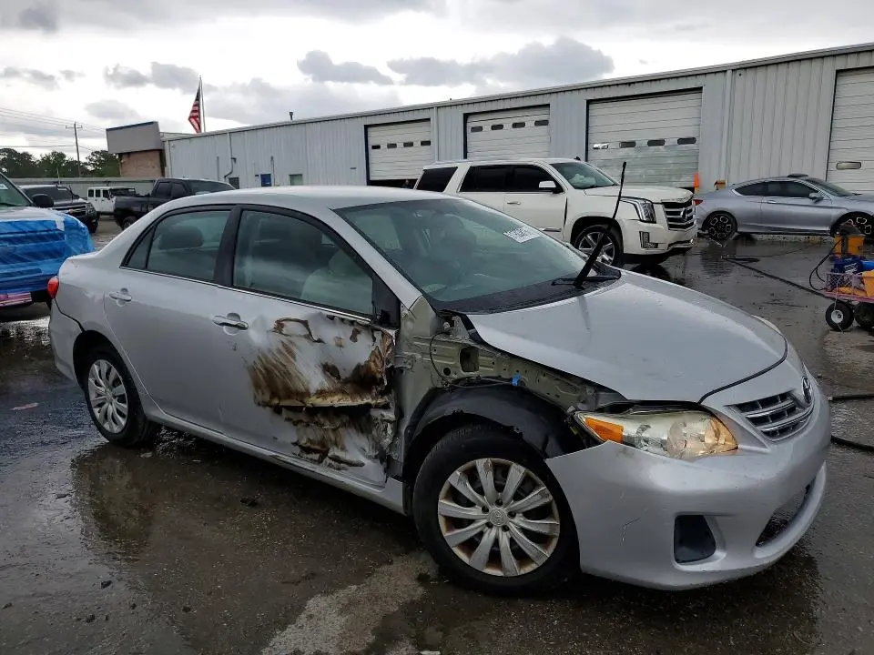 2013 TOYOTA COROLLA LE  