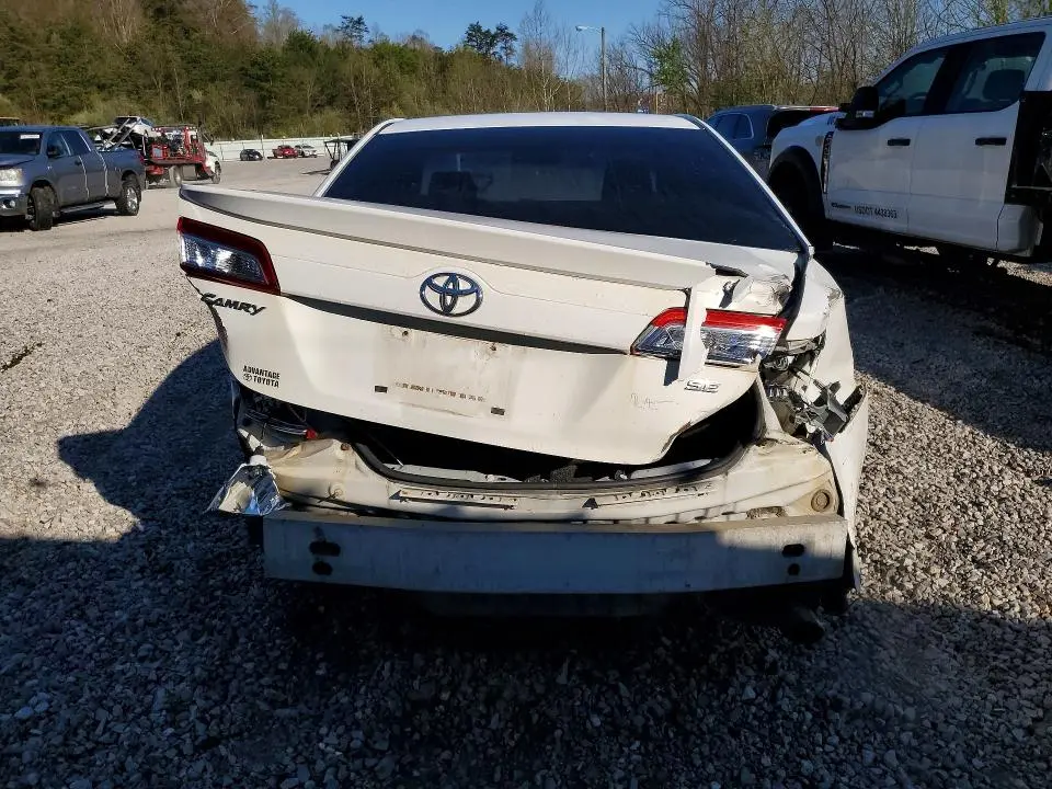 2012 TOYOTA CAMRY SE  