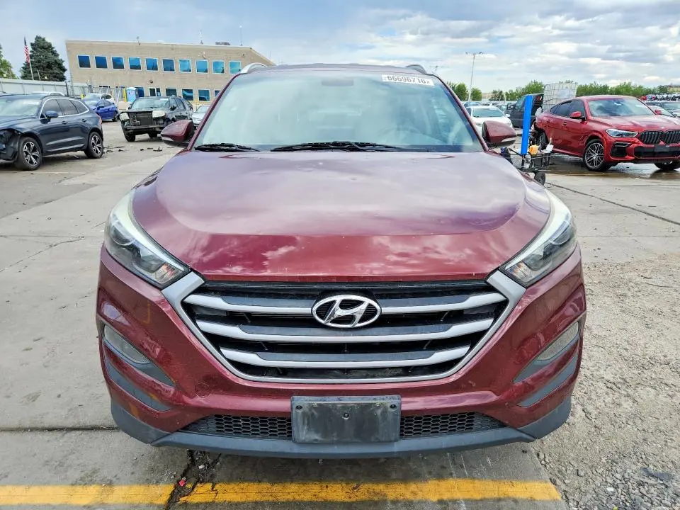 2017 HYUNDAI TUCSON SE PLUS  
