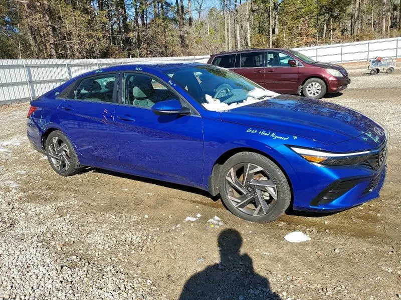 2024 HYUNDAI ELANTRA SEL  