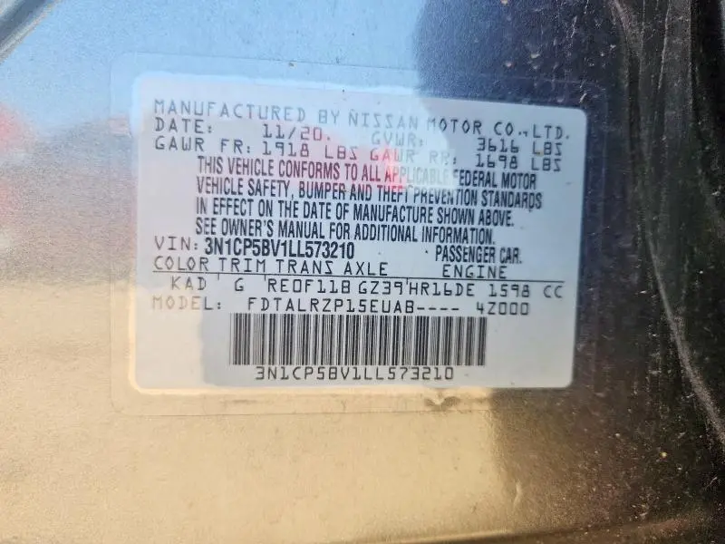 2020 NISSAN KICKS S  
