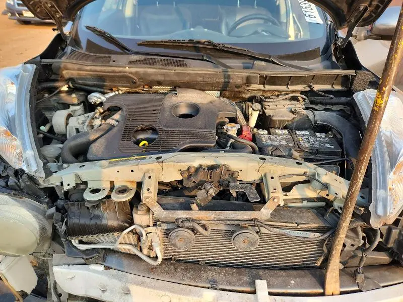2011 NISSAN JUKE S  