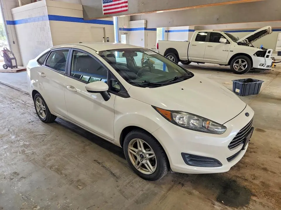 2019 FORD FIESTA SE  