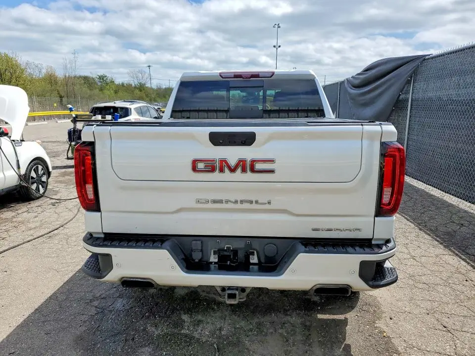 2021 GMC SIERRA K1500 DENALI  