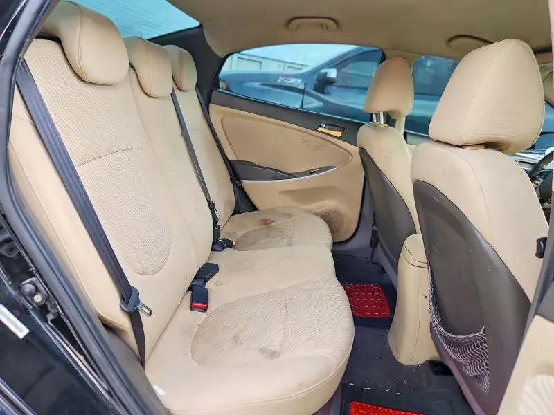2012 HYUNDAI ACCENT GLS  