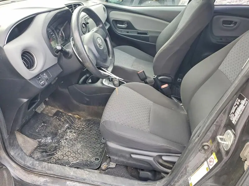 2015 TOYOTA YARIS 5-DOOR L  