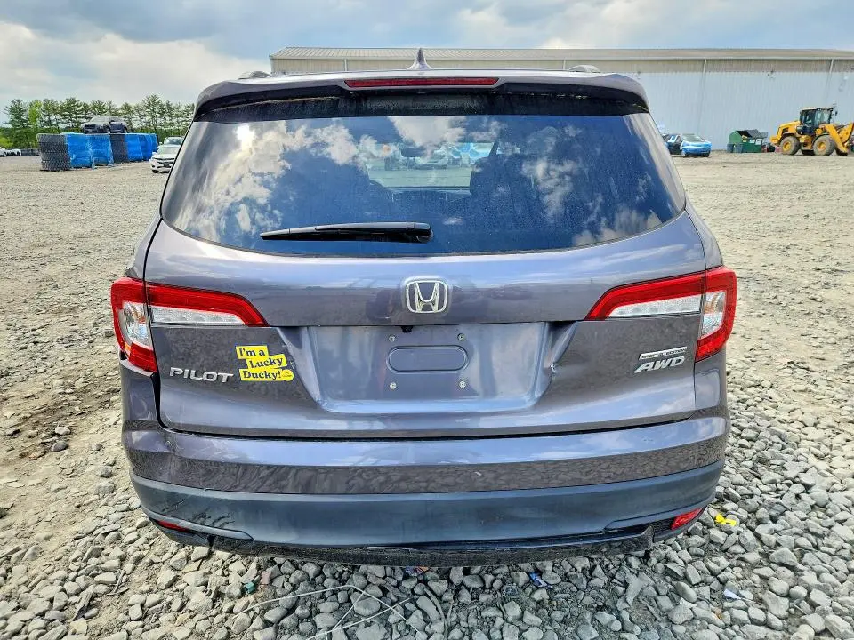 2022 HONDA PILOT SE  