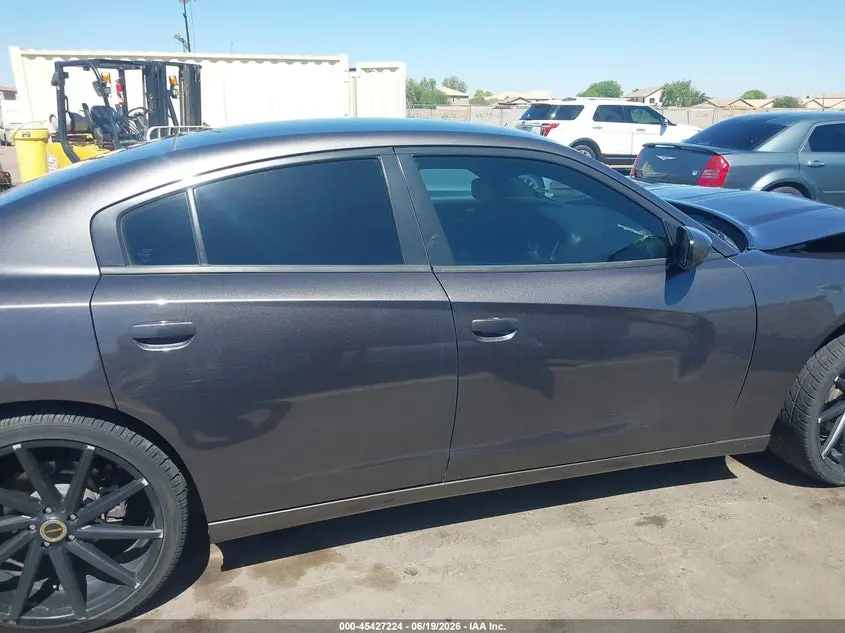 2015 DODGE CHARGER SE