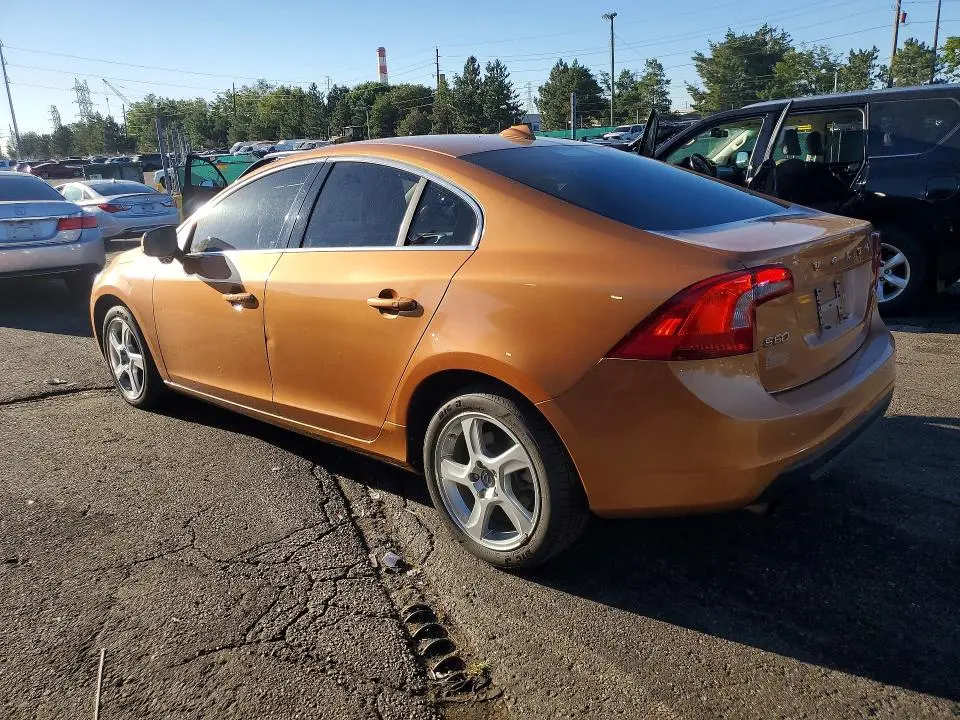 2012 VOLVO S60 T5  